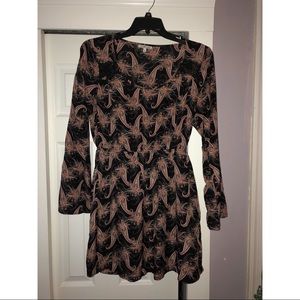 Black/pink long sleeve dress